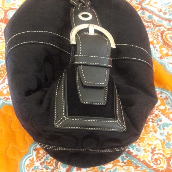 COACH CLASSIC HOBO - Picture 3 of 7